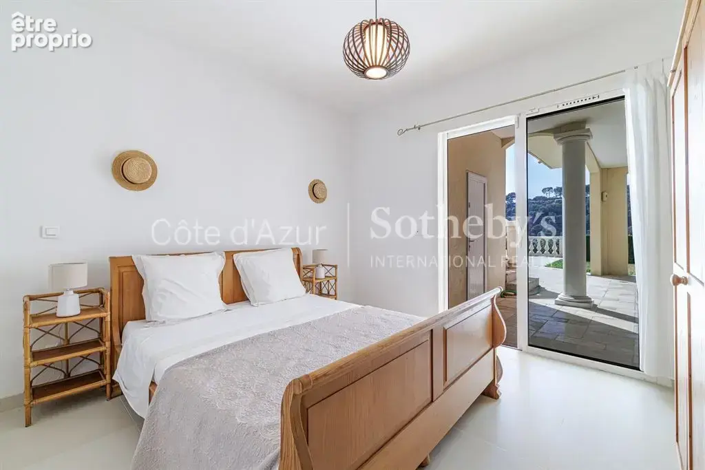 Villa néo-provençale avec piscine et vue mer à Cagnes-sur-Mer - photo 15