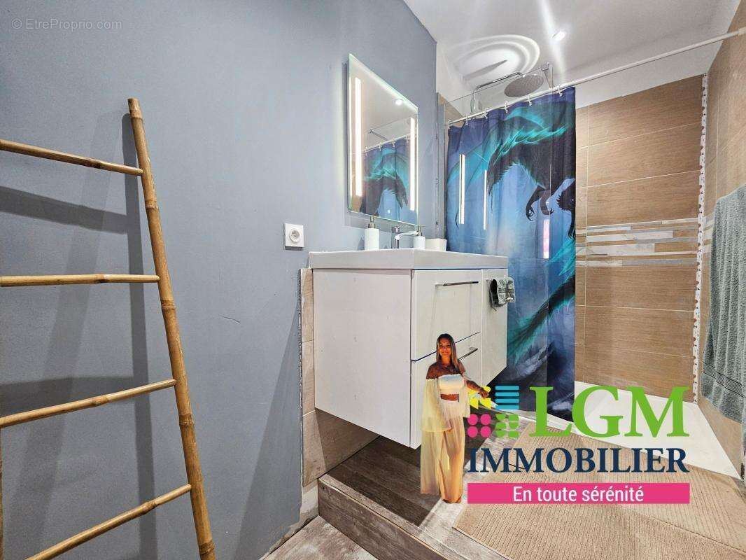 Maison à AURIAC-SUR-VENDINELLE