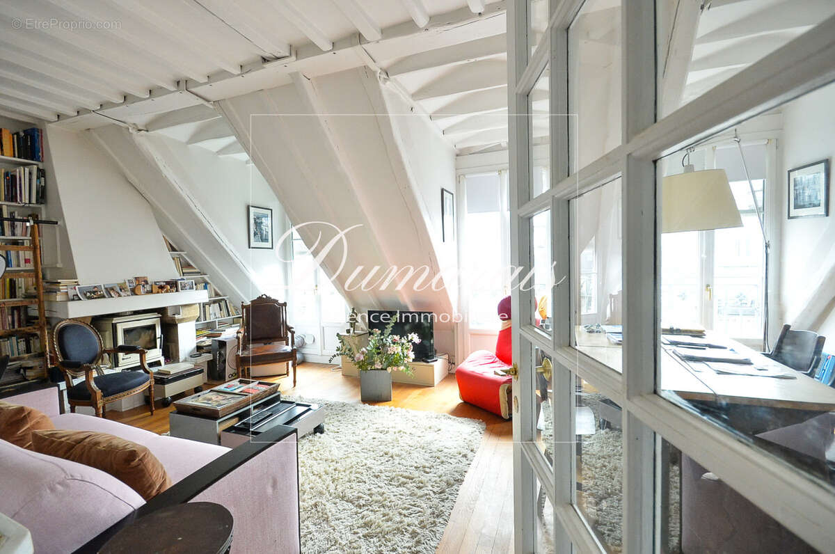 Appartement à PARIS-4E