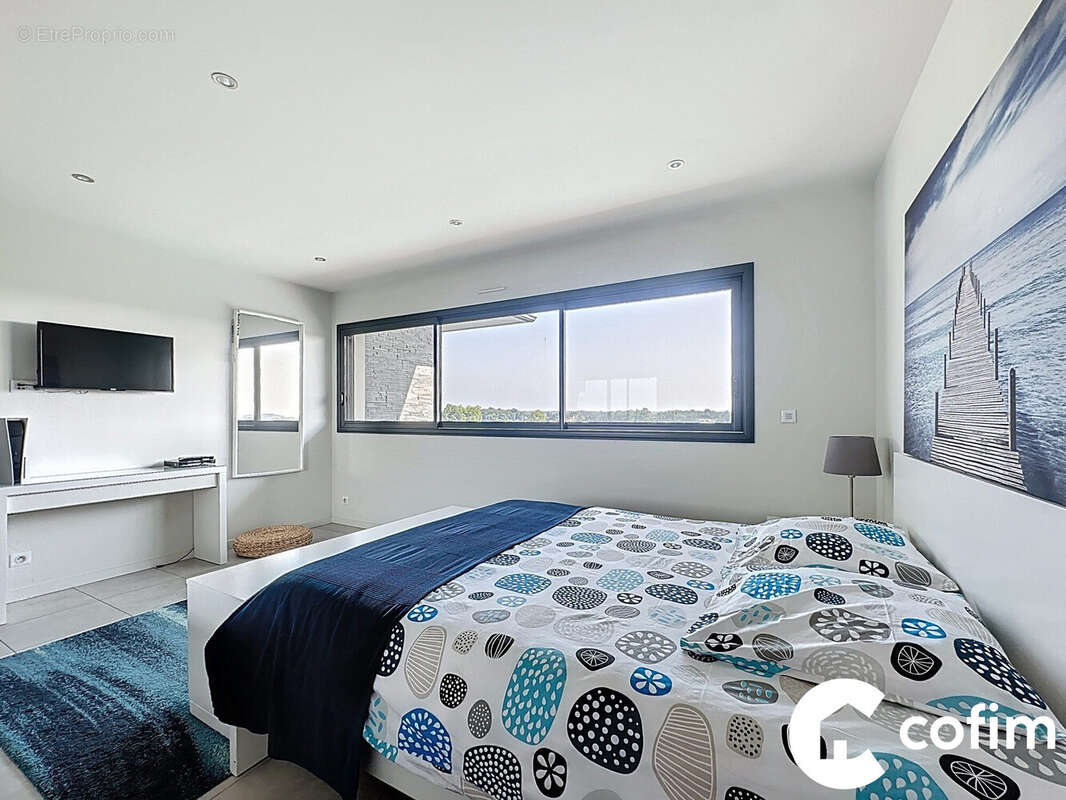 Maison à SERRES-CASTET