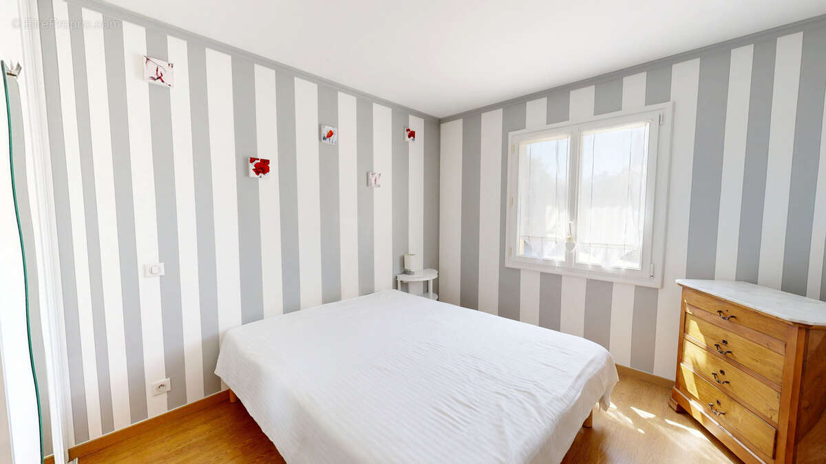 Maison à VALENSOLE