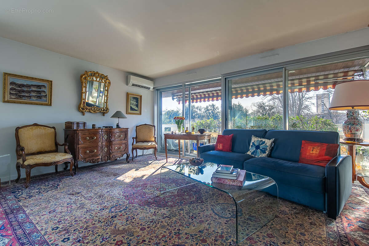 Appartement à MARSEILLE-9E