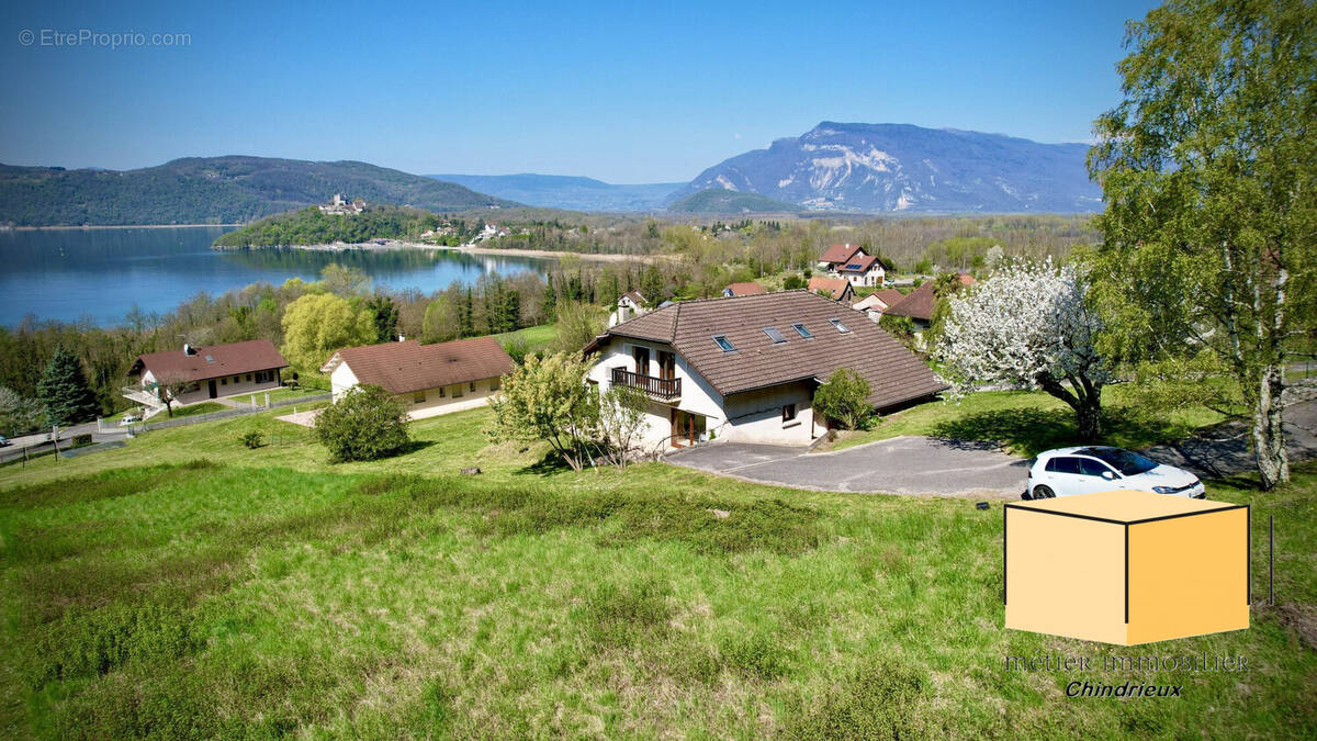 Maison à CHINDRIEUX