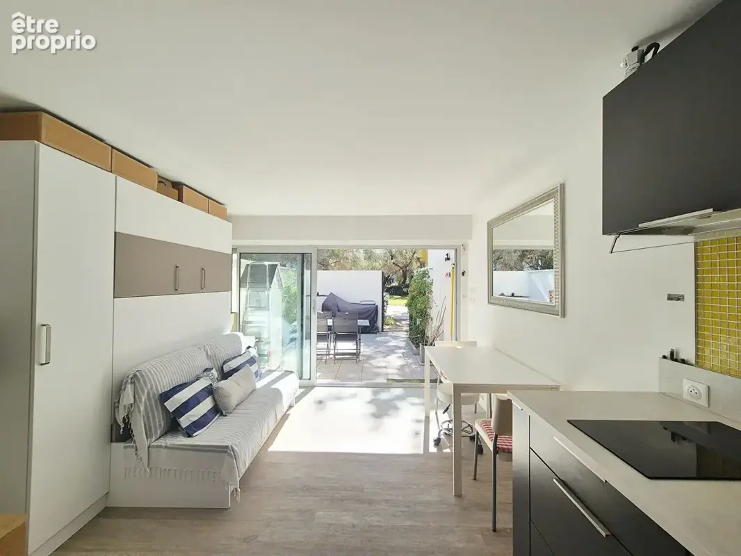 Villa en copropriété en 2ème ligne avec parking. - photo 6