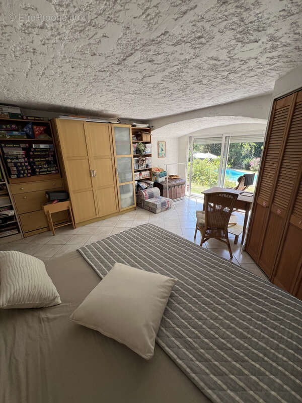 Maison à SAINT-JEANNET