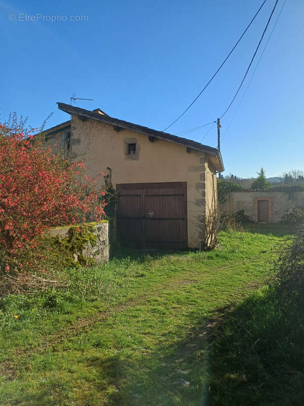 Maison à AUBUSSON-D'AUVERGNE