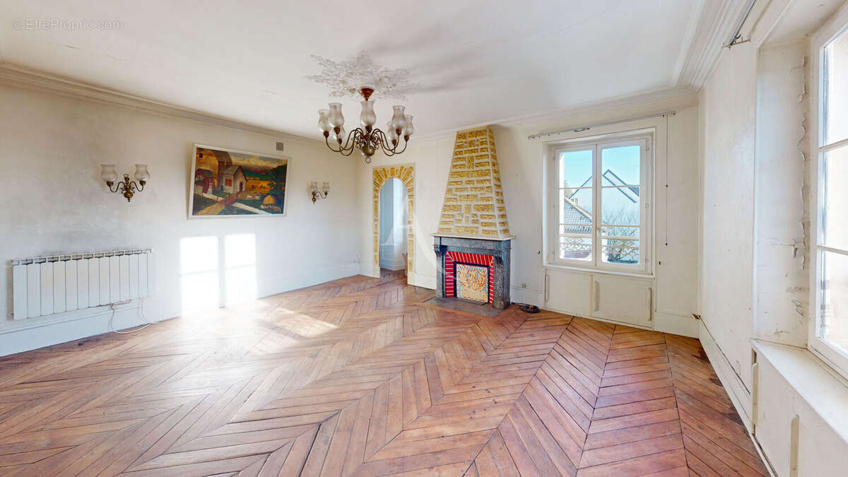 Appartement CHILLY-MAZARIN 3 pièces atypique 52.75 m² - photo 2