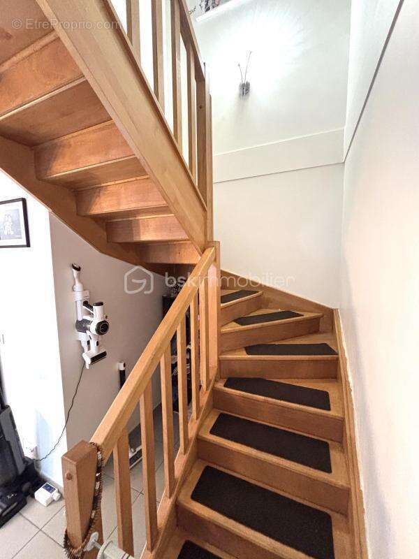 Maison à FLEURY-MEROGIS