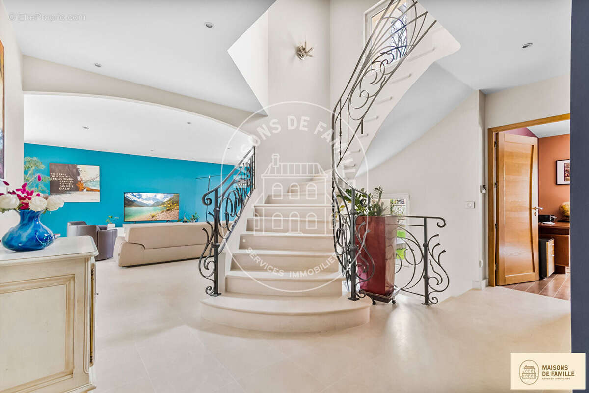 Maison à LE VESINET