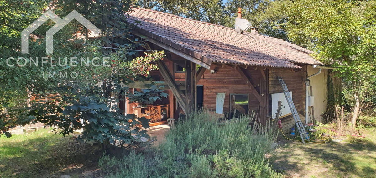 Maison à CAUBEYRES