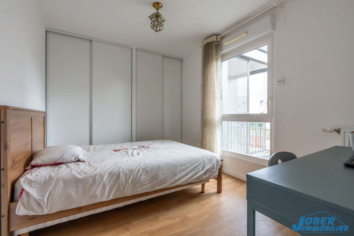 Appartement à NOGENT-SUR-MARNE