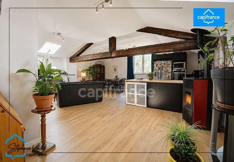 Appartement à LA FOUILLOUSE