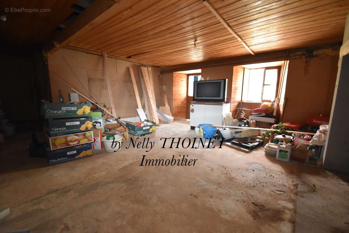 Maison à BESSE-ET-SAINT-ANASTAISE