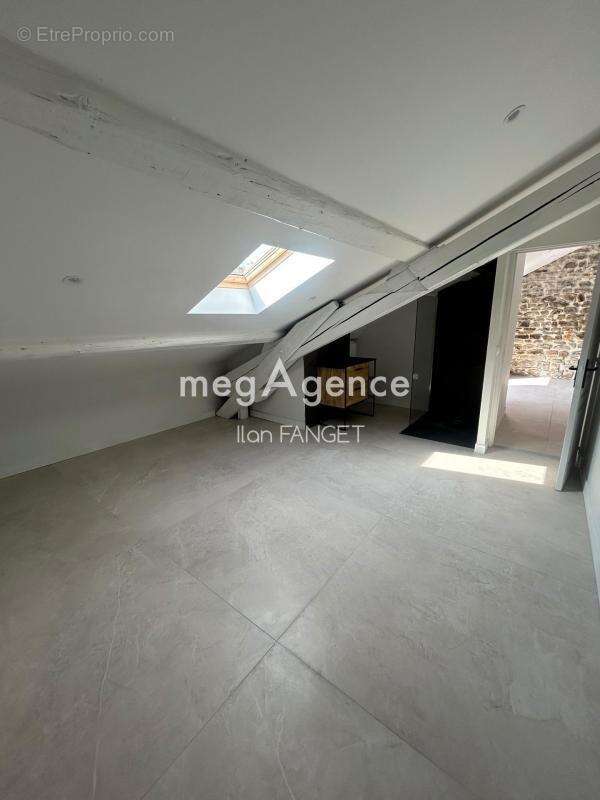 Appartement à SAINT-ETIENNE