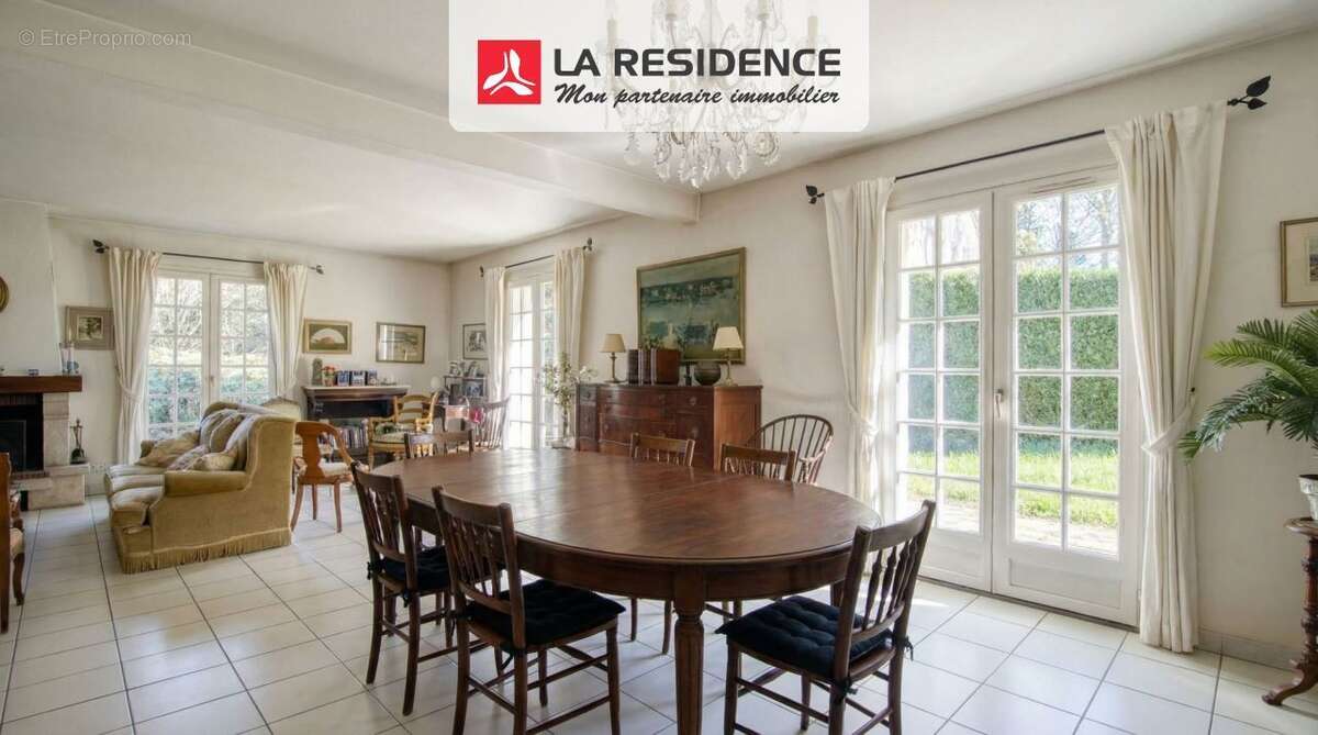 Maison à L'ETANG-LA-VILLE
