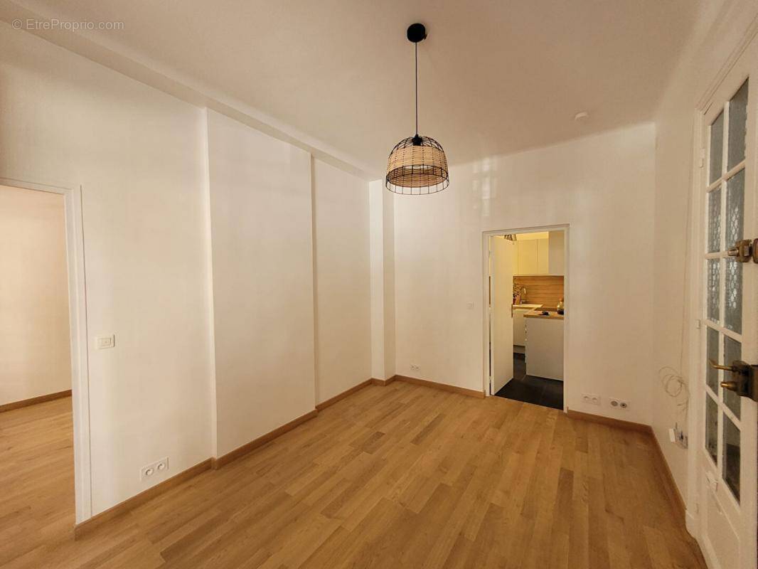 Appartement à PARIS-12E