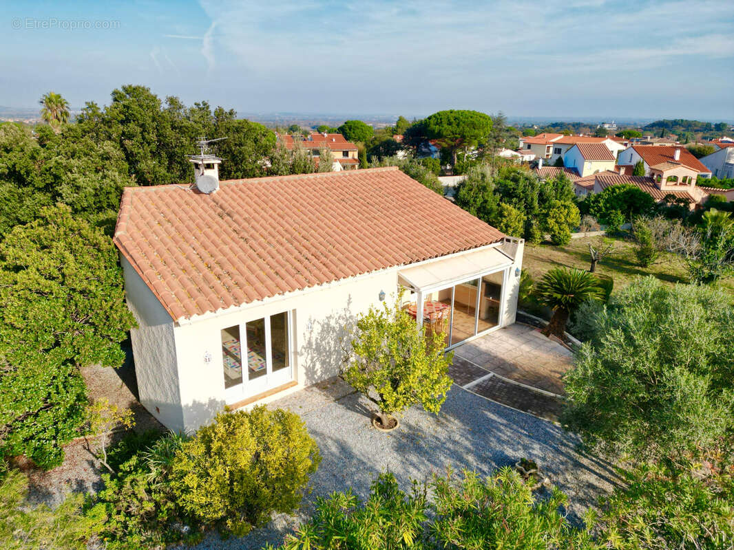 Maison à LAROQUE-DES-ALBERES