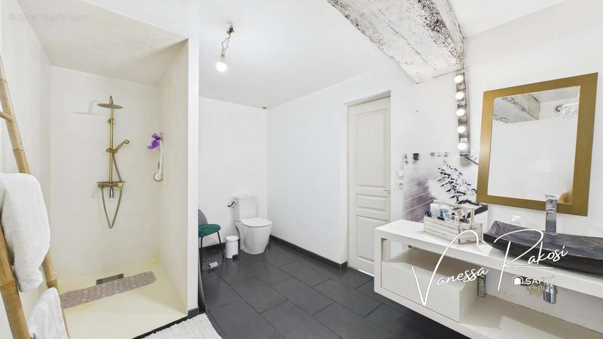 Maison 104 m² à Saint-Jean-D'angely  - photo 4