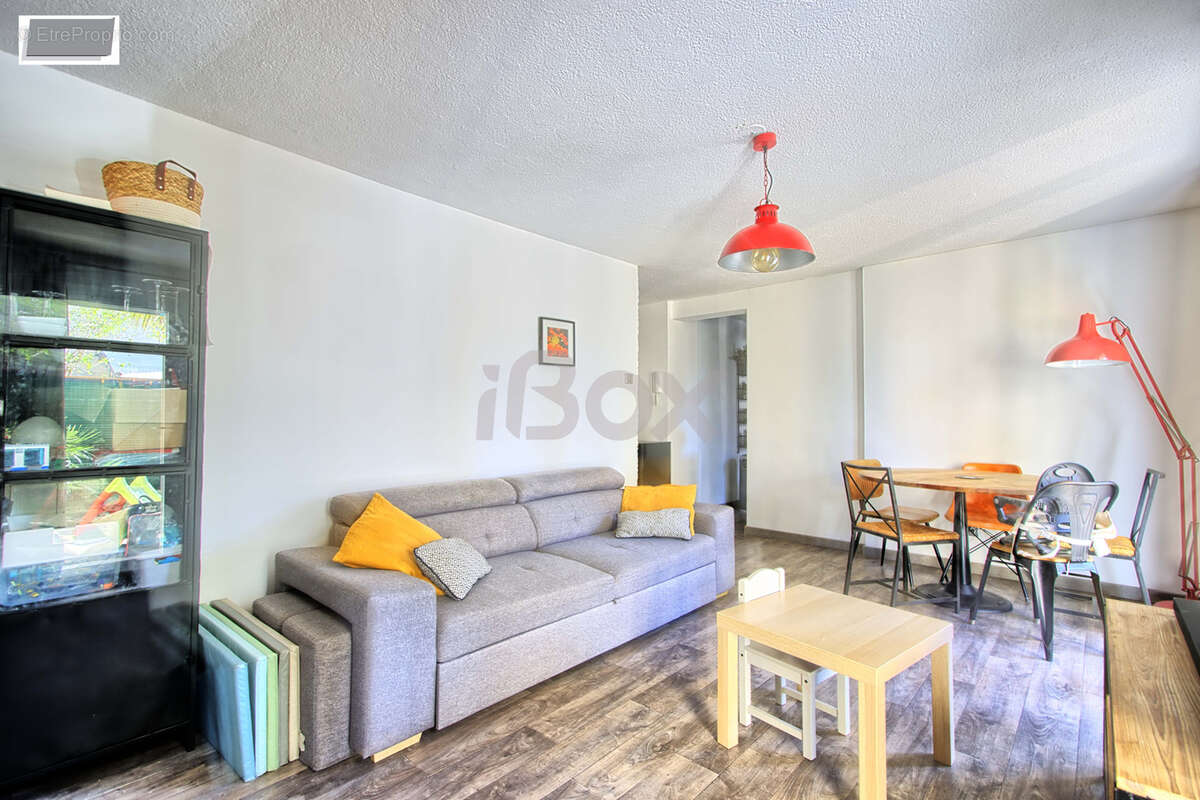 Appartement à LA VALETTE-DU-VAR