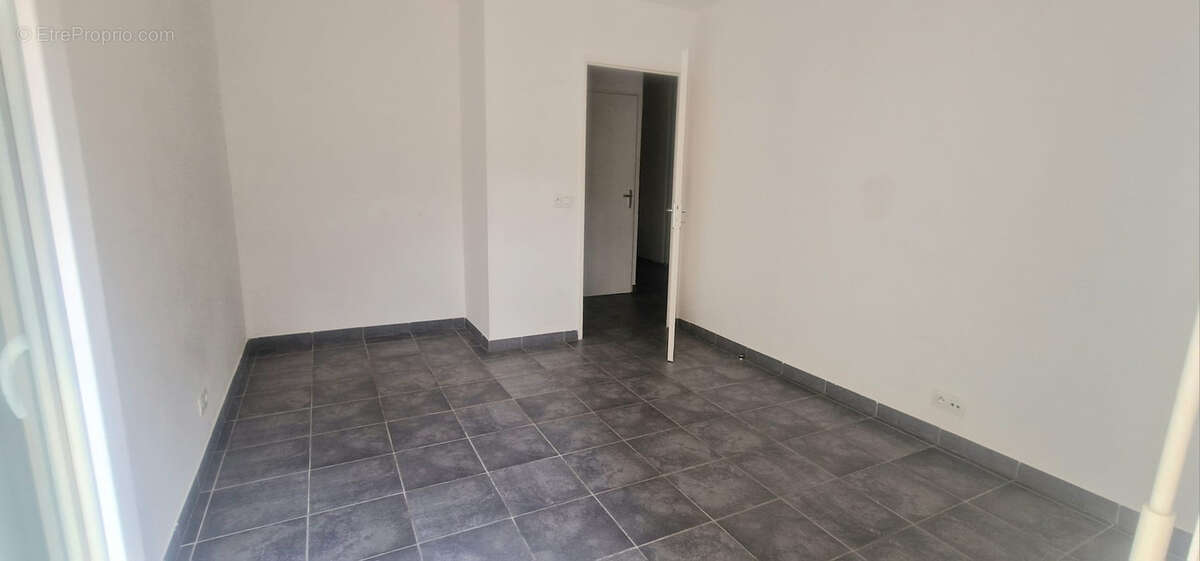 Appartement à JUVIGNAC