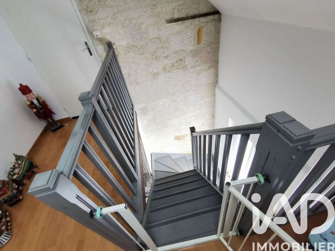 Maison 211 m² à Montigny-Lengrain  - photo 7