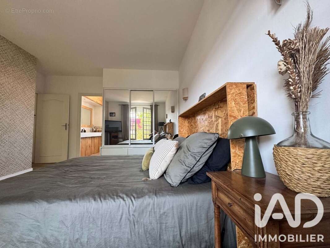 Maison 160 m² à La Rochelle  - photo 9
