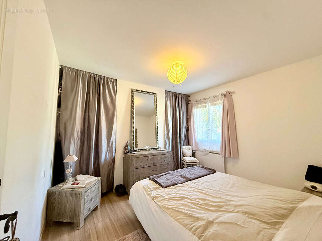 Maison à MOUGINS