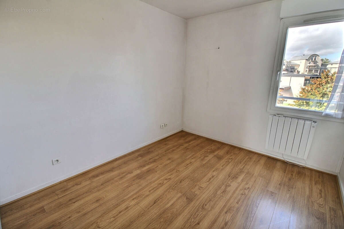 Appartement à MONTIGNY-LE-BRETONNEUX