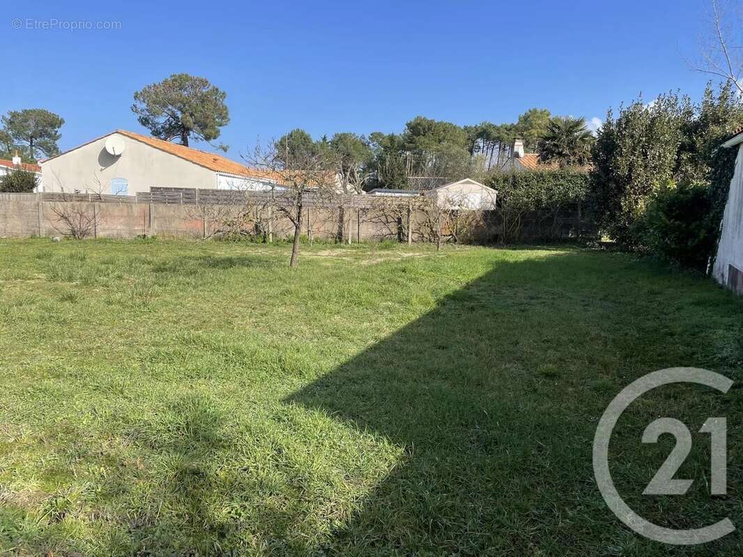 Terrain à SAINT-JEAN-DE-MONTS