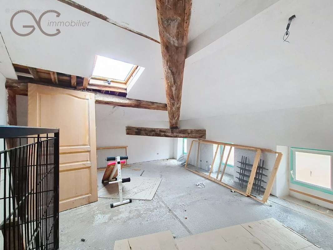 Maison à SAINT-CHINIAN