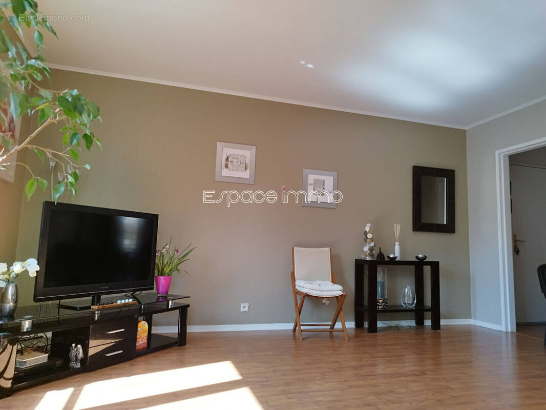 Appartement à BOIS-GUILLAUME