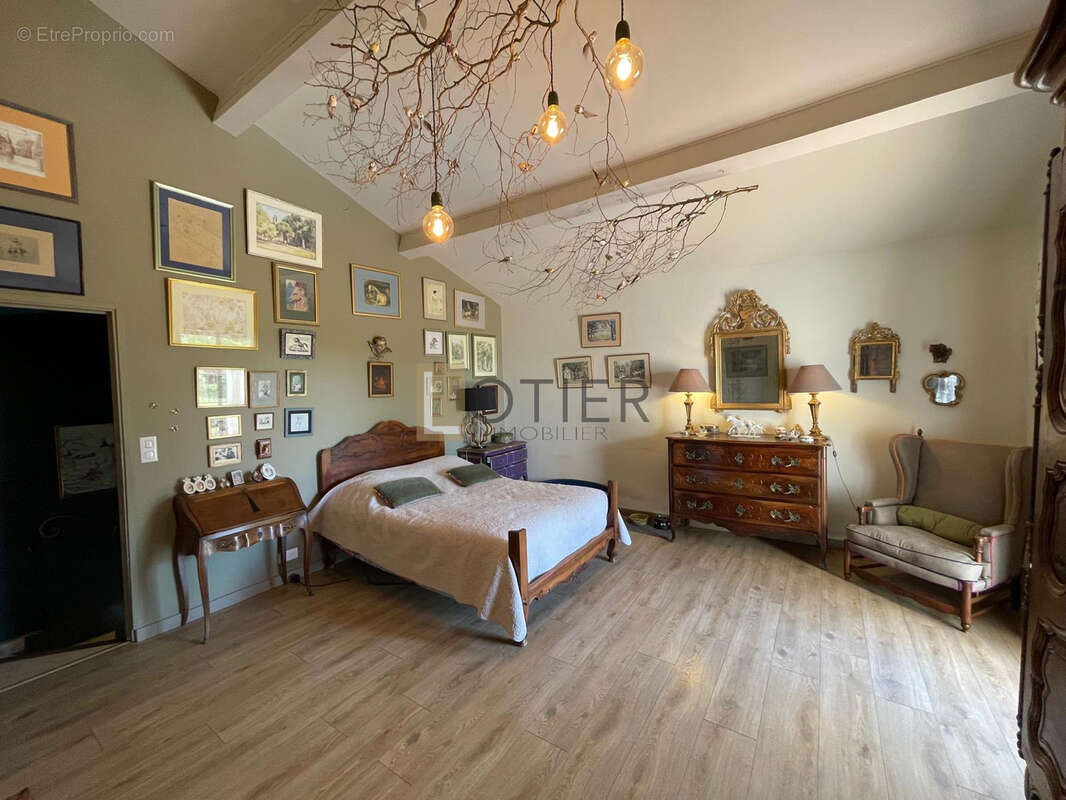 Propriété de charme avec installations équestres   220 m2 sur 8 900 m2 de terrain - photo 19