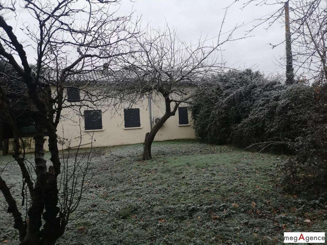 Maison à CAHUZAC-SUR-ADOUR