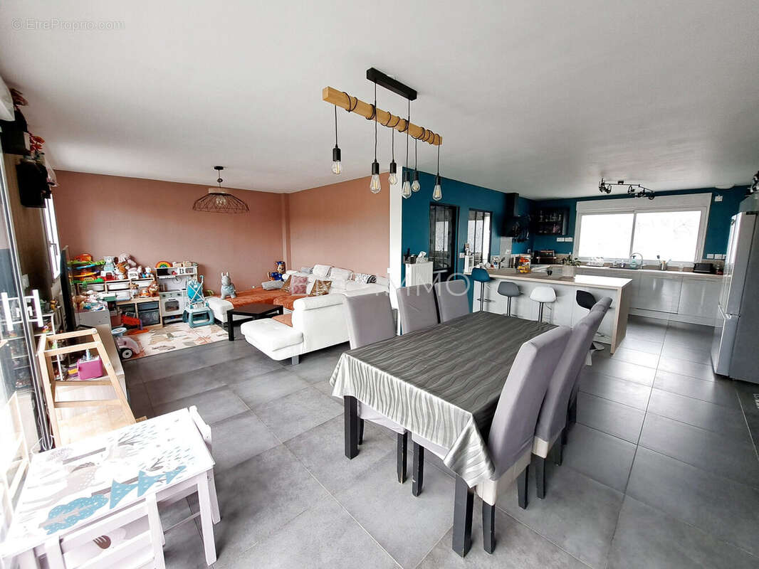 Maison à THUMERIES
