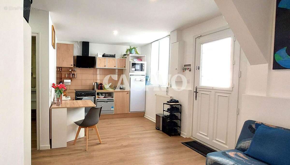 Appartement à CHARENTON-LE-PONT