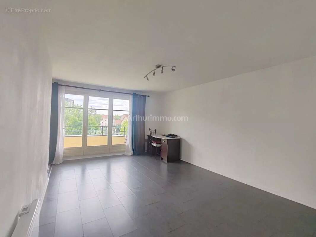 Appartement à VILLENEUVE-SAINT-GEORGES
