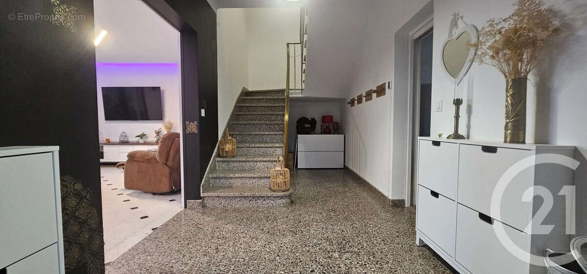 Maison à MAUREMONT