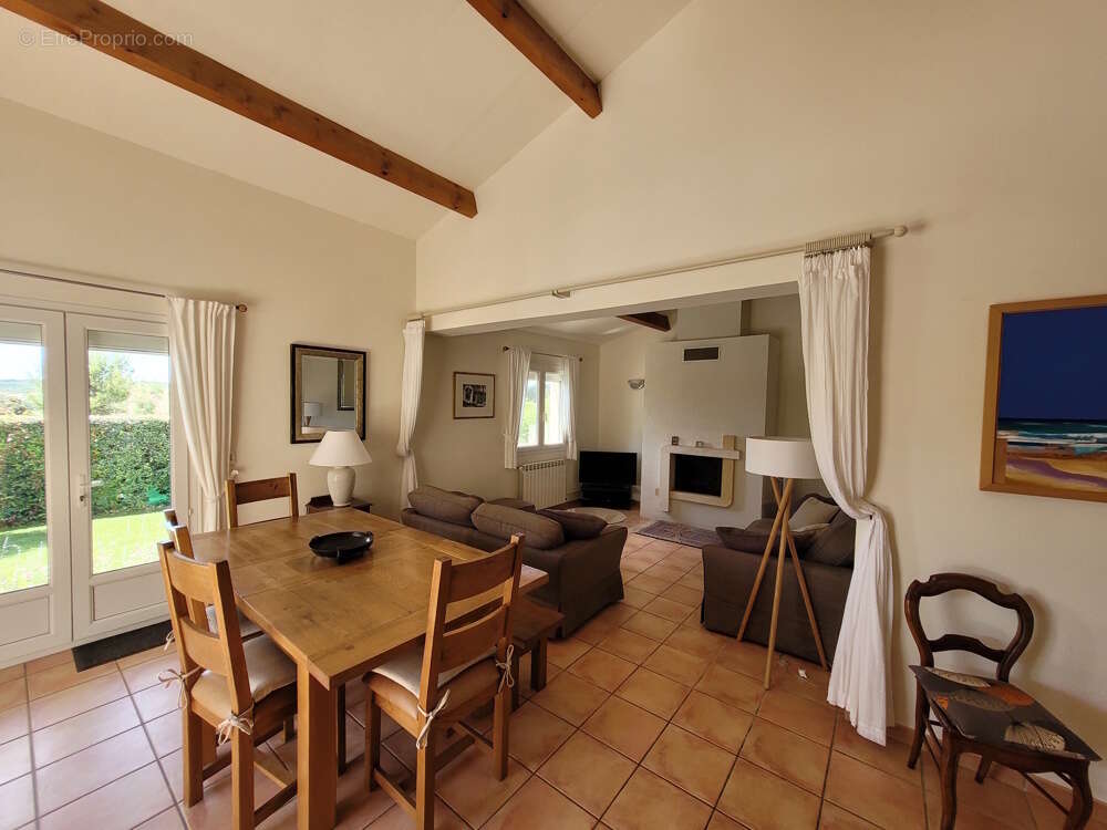 Maison à SAINT-GENIES-DE-FONTEDIT