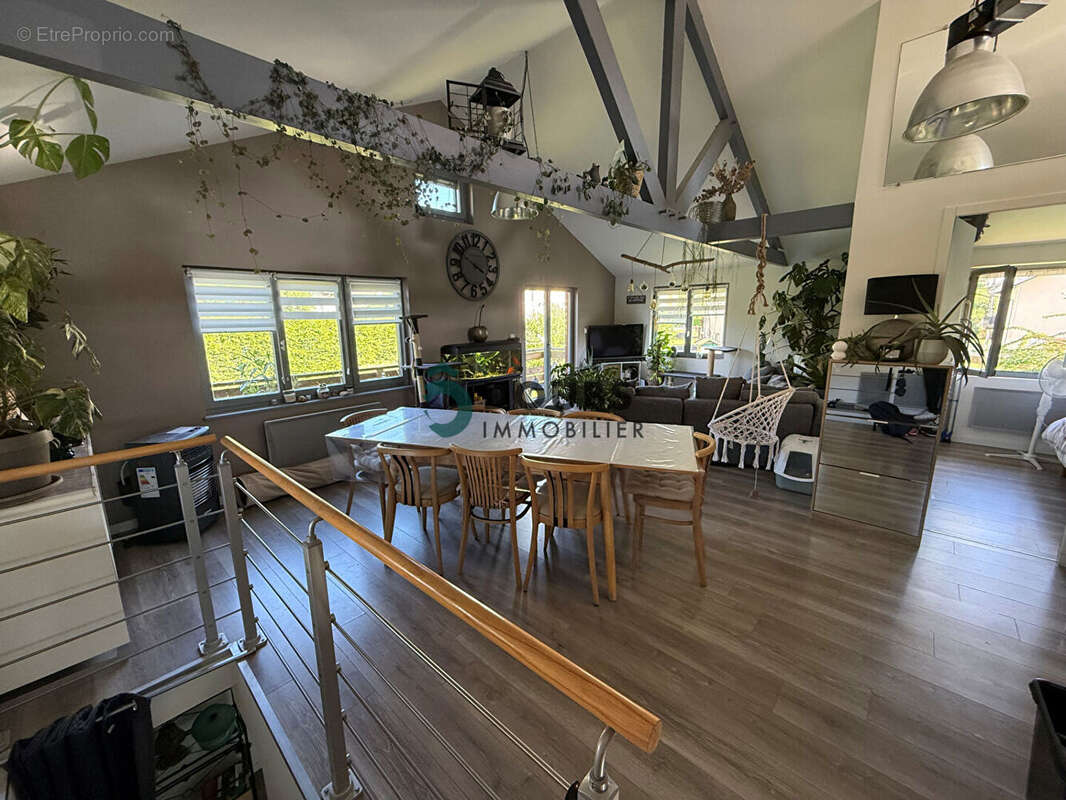 Maison à DAMPRICHARD