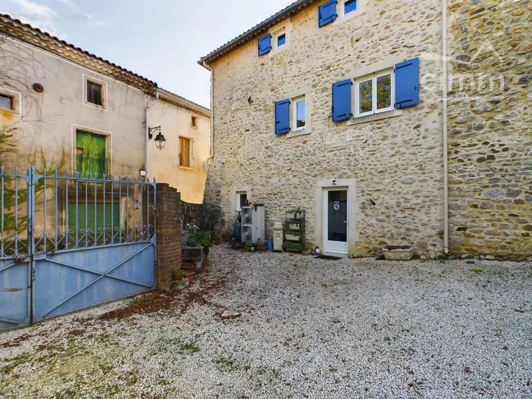 Maison de village de 134m² entièrement rénovée - photo 2