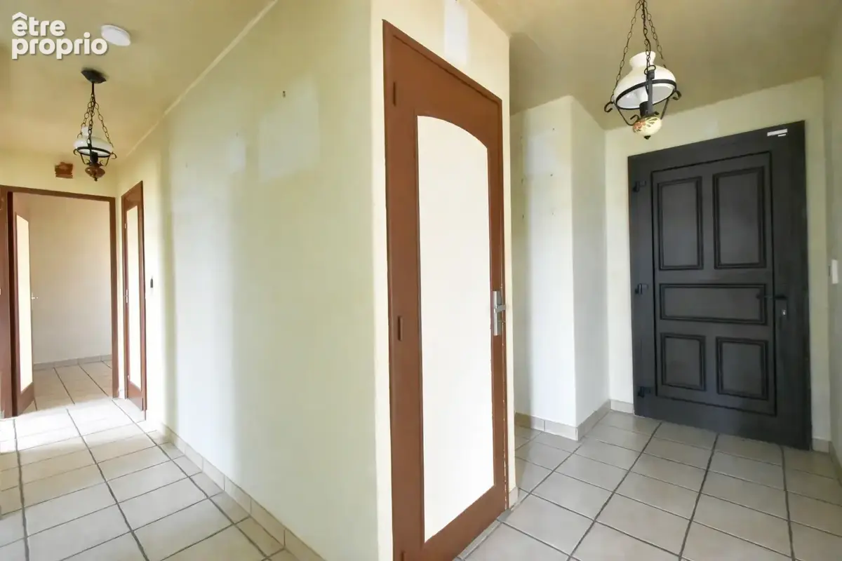Maison individuelle avec sous-sol complet, édifiée sur 10.51 ares. - photo 9