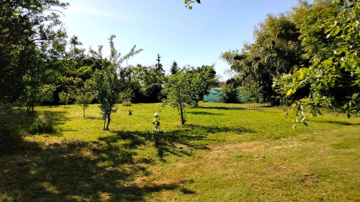 JARDIN - Maison à SAUZE-VAUSSAIS