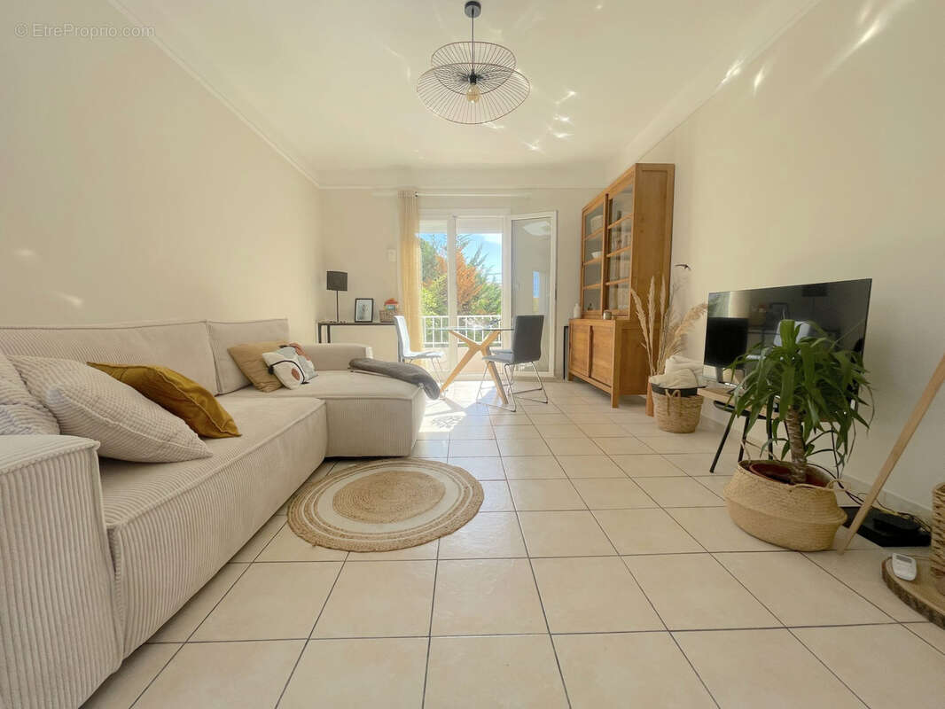 Appartement à SIX-FOURS-LES-PLAGES