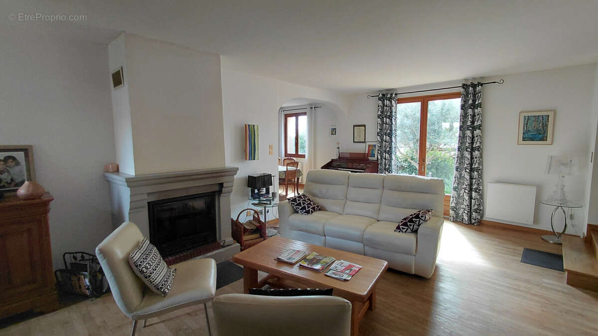 Maison à BOURG-SAINT-ANDEOL