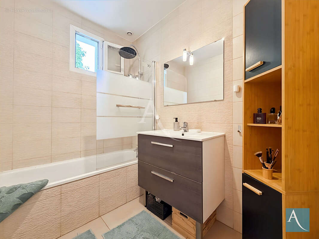 Appartement à LINAS