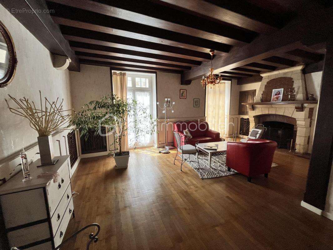 Maison à LA CHARITE-SUR-LOIRE