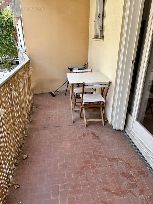 Magnifique studio en parfait état, terrasse, parking - photo 2
