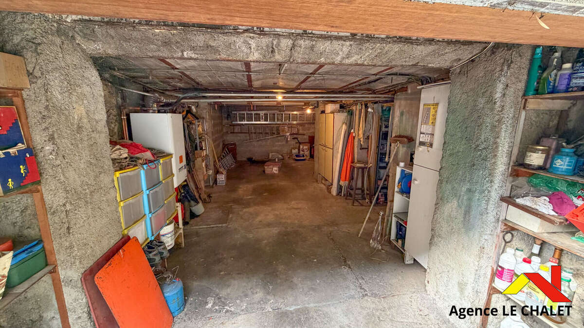 Maison 4 pièces - 82 m² - 3 chambres + possibilité d'une 4ème - Hyper centre-ville de Villeneuve-le-Roi - photo 17