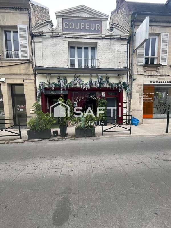 Photo 2 - Commerce à COMPIEGNE