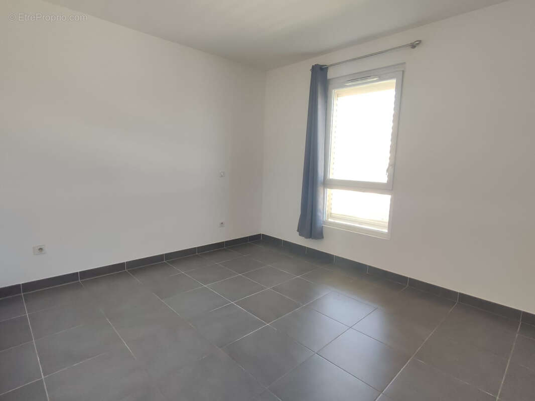 Appartement à JUVIGNAC